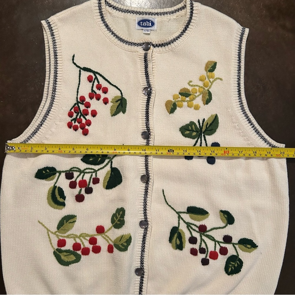 Vintage size large embroidered floral sweater vest grandma core, coastal grandma - Picture 12 of 16
